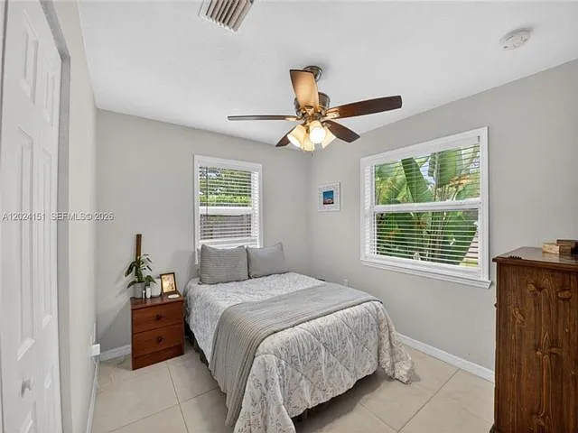 4311 SW 24th St — Photo 10