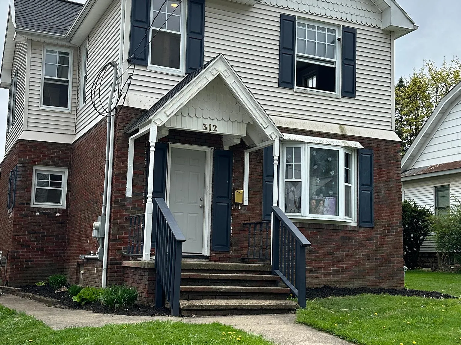 312 E Meyer Ave — Photo 1