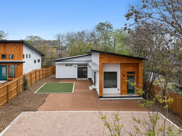 118 STRATFORD CT, San Antonio, TX 78223