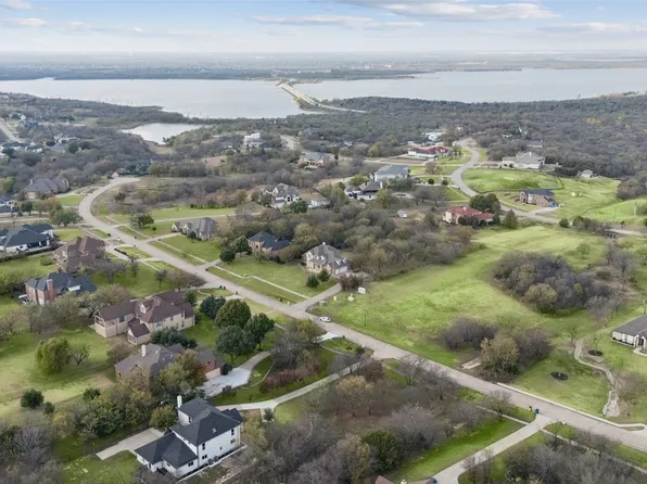 2860 Emerald Sound Dr, Cedar Hill, TX 75104