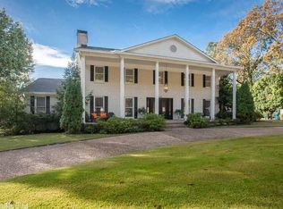 155 Valley Club Cir, Little Rock, AR 72212