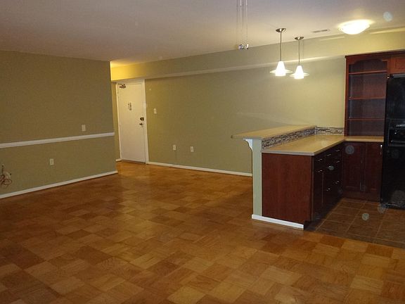 4th image of 208 Park Terrace Ct SE APT 46