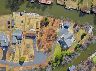 1001 Potomac Dr, Stafford, VA 22554