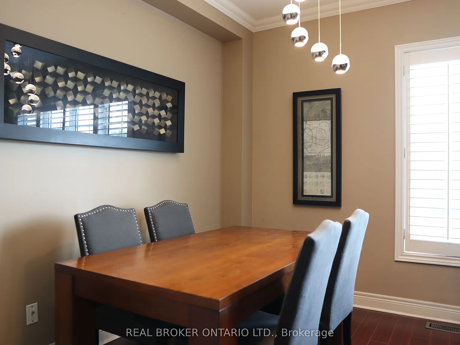 3 bed, $3,290 — Photo 4