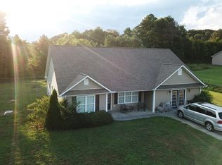 180 Erica Ln SE, Calhoun, GA 30701