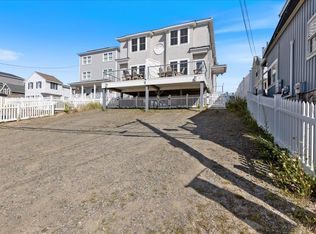 220 N End Blvd #2, Salisbury, MA 01952