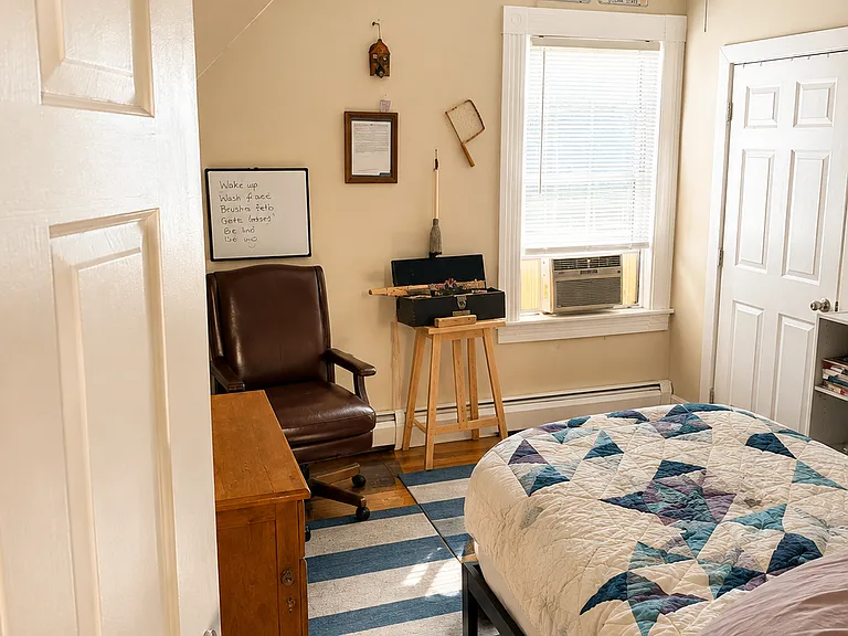 271-273 Broadway St #273 — Photo 7