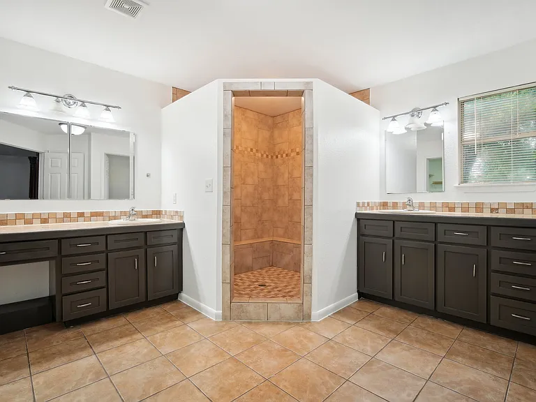 3106 E Palm Valley Blvd — Photo 19