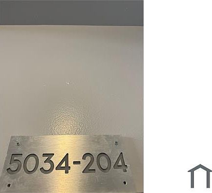 2nd image of 5034 W Washington Blvd APT 204