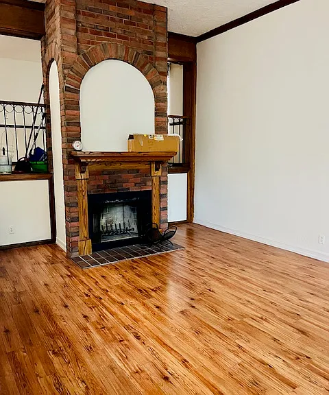 Family Room (view 2)