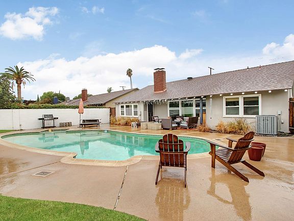 3rd image of 6706 Sunnyslope Ave