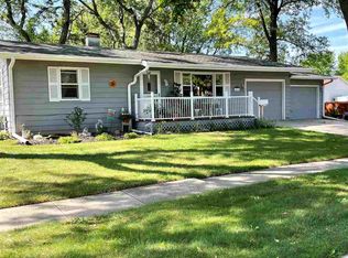 1010 W 6th St, Belvidere, IL 61008