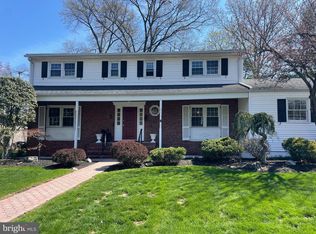 2 Paula St, Edison, NJ