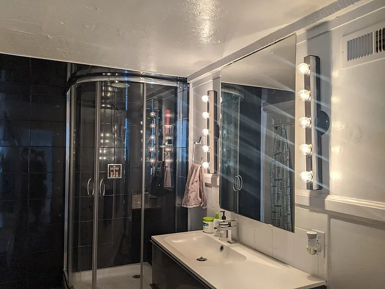 301 Webster St #A — Photo 6