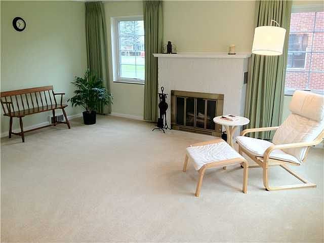 2nd image of 4319 Grantley Rd