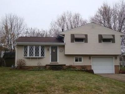 42865 Woodhill Dr, Elyria, OH, 44035
