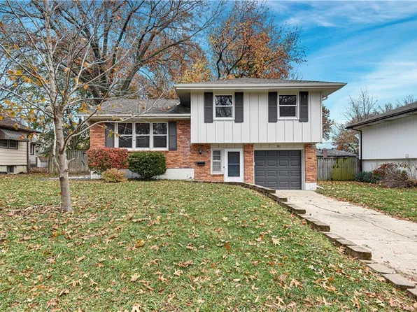 311 NE Corder St, Lees Summit, MO 64063