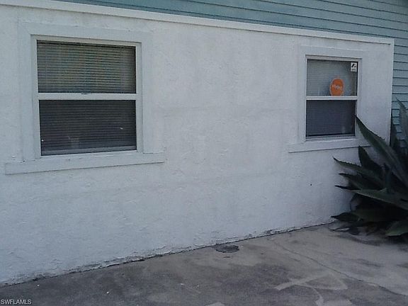 3rd image of 1217 Wells Ave