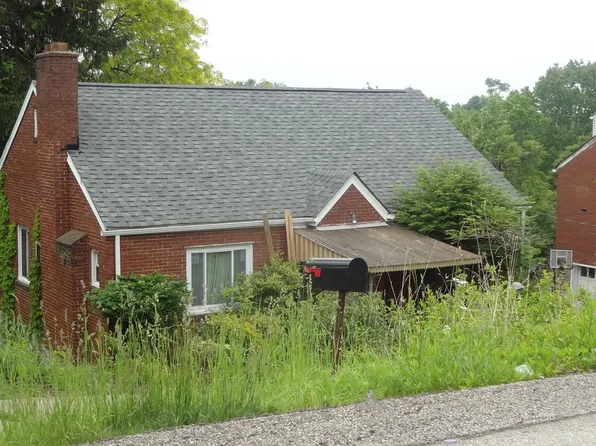 121 Howard St, Penn Hills, PA 15235