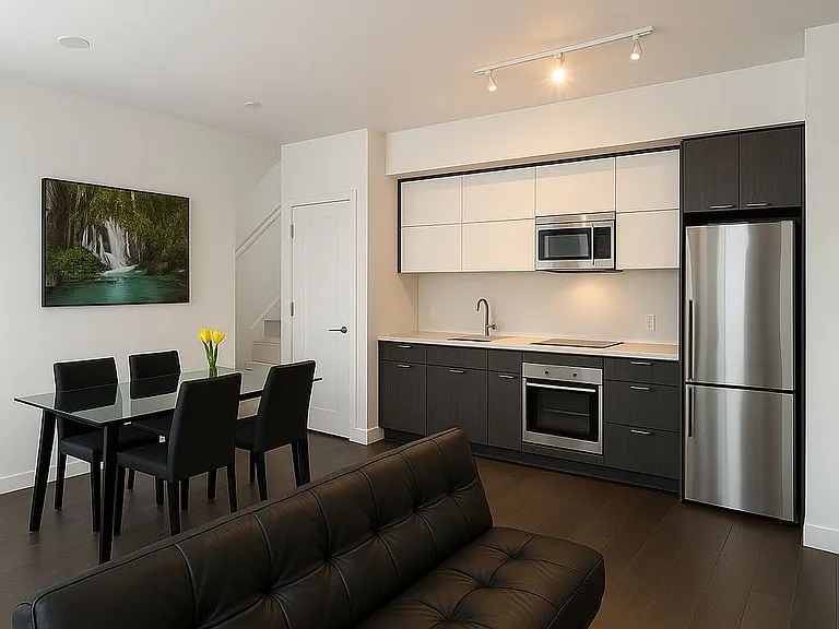 68 Shuter St #Townhouse 2 — Photo 3