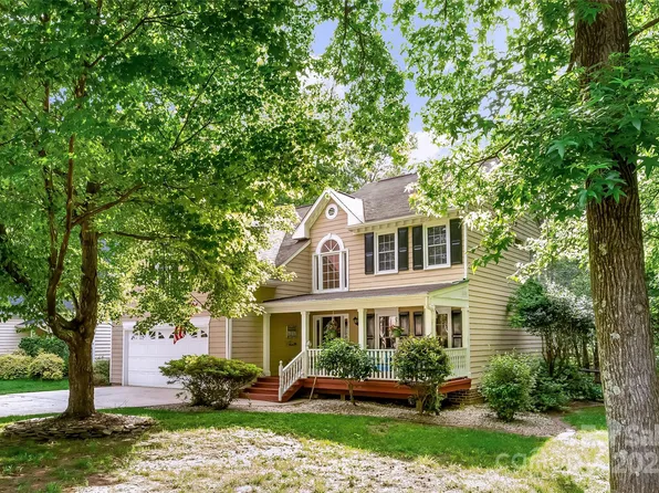 4333 Poplar Grove Dr, Charlotte, NC 28269