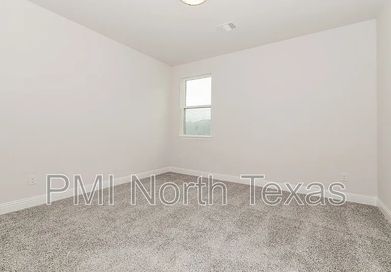 3112 Cordelia Dr — Photo 7