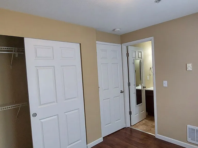 2122 D St #1 — Photo 7