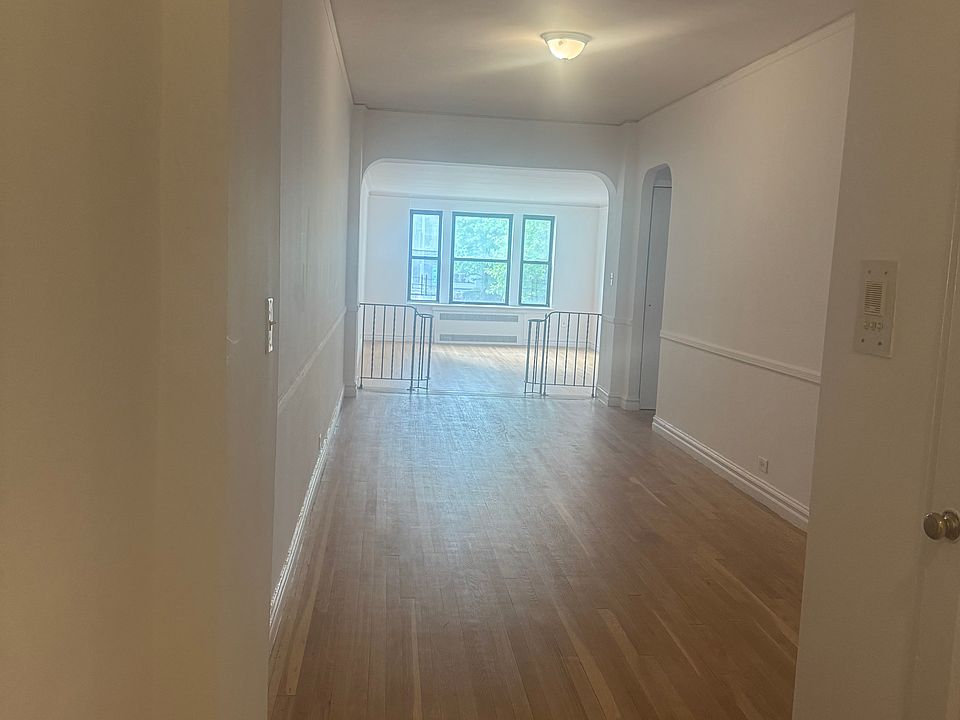 1st image of 3240 Henry Hudson Pkwy E #3A