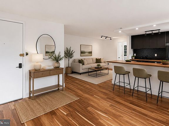3rd image of 808 S Arlington Mill Dr #9-302