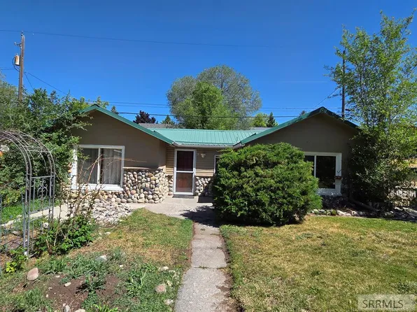 391 6th St, Idaho Falls, ID 83401