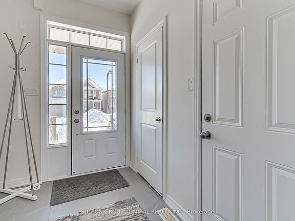 4th image of 797 Green St