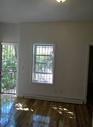 2nd image of 310 E 140th St