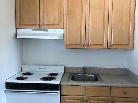 5th image of 2750 Figueroa Blvd #9