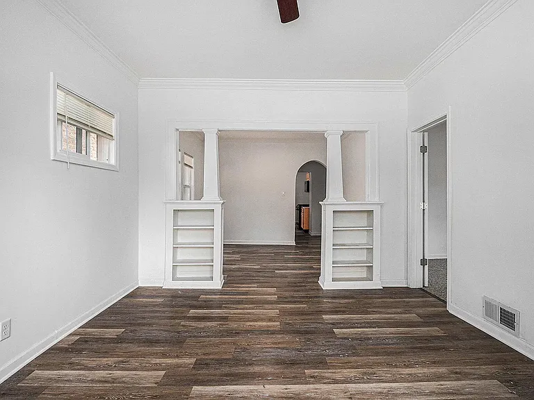 1067 Polk St — Photo 3