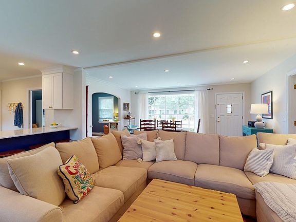 5th image of 5037 Ashby Ave