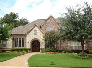 301 Black Walnut Dr, Garland, TX 75044