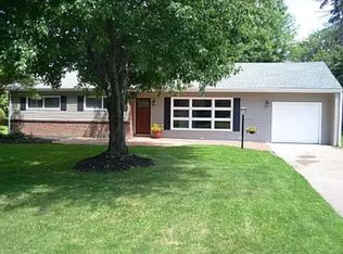 1941 Center Rd, Avon, OH 44011