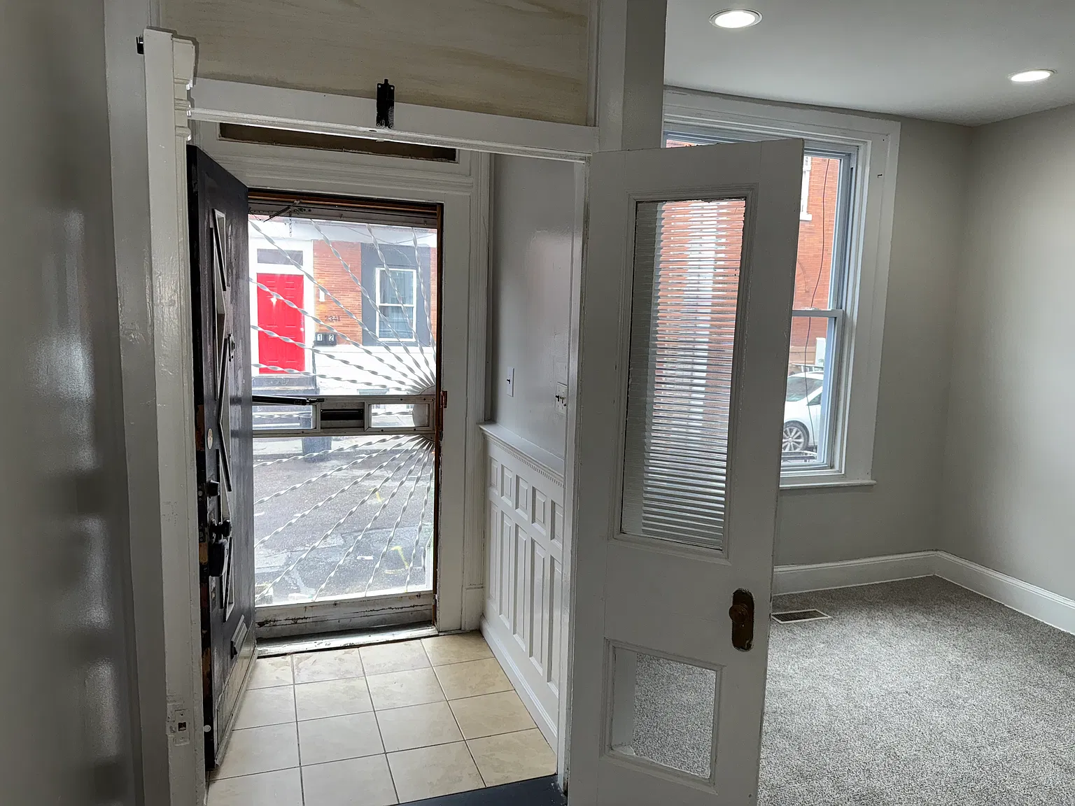 3 bed, 1.5 bath, 1208 sqft, $1,600 — Photo 3