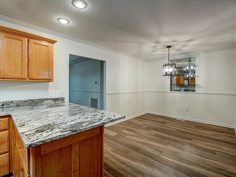 328 Cain Rd — Photo 12