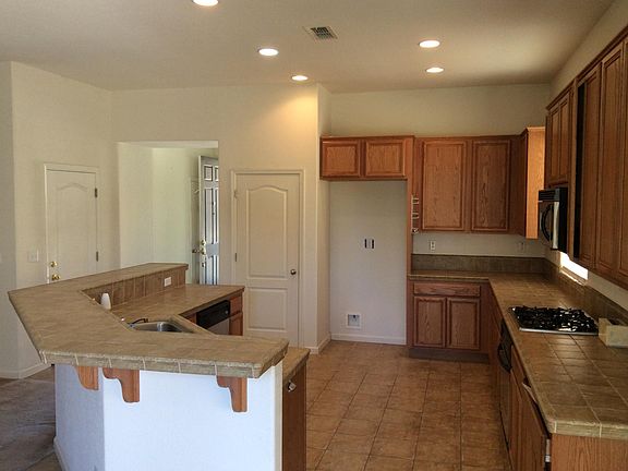 4th image of 642 Bramblewood Ave