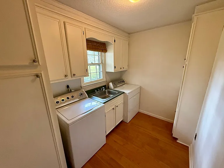 2370 Clematis Trl — Photo 8