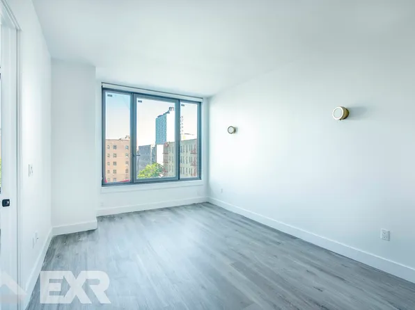 210 Clarkson Avenue image 3 of 18