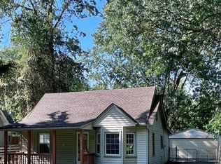 26068 Airline St, Taylor, MI 48180