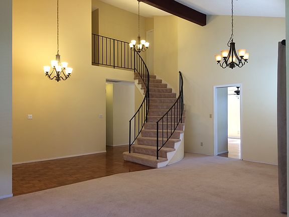 Formal Dining / Living