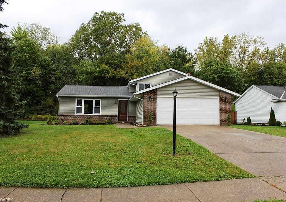 1st image of 18046 Walnut Dr