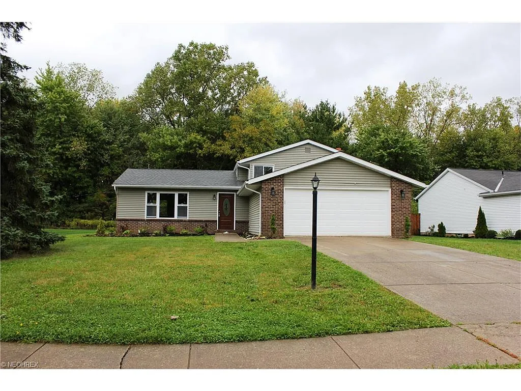 18046 Walnut Dr photo 1
