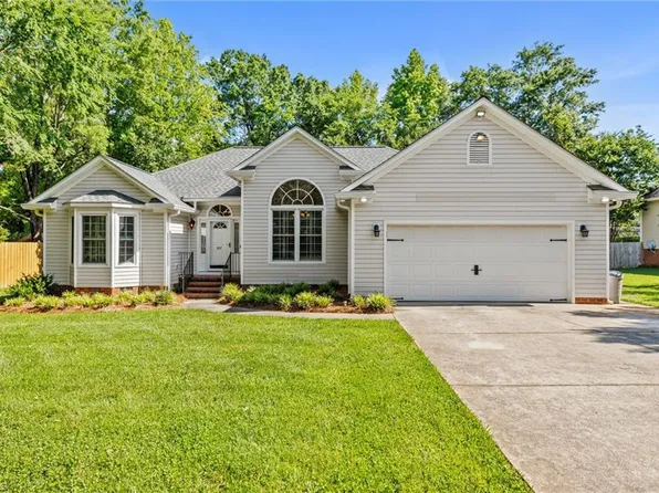 507 Maclean Dr, Gibsonville, NC 27249