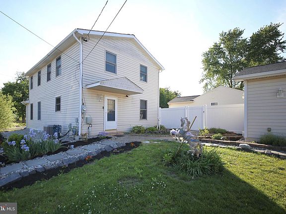 5th image of 321 New Jersey Ave