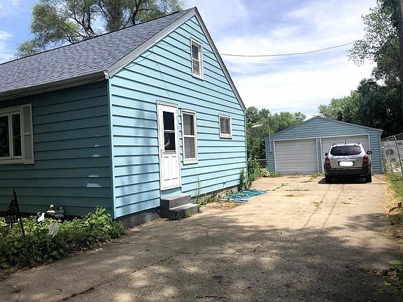 2nd image of 1211 Soper Ave