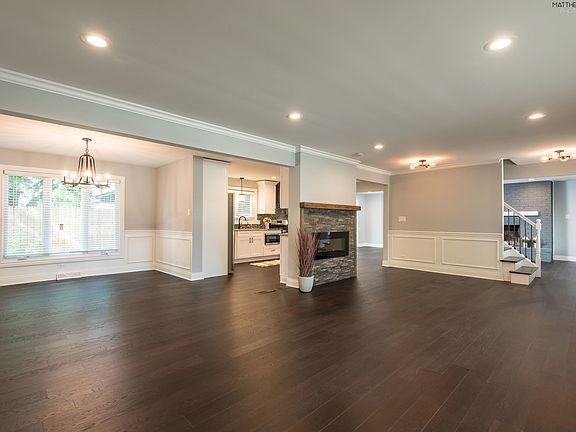 5th image of 17152 Kenwood Ave
